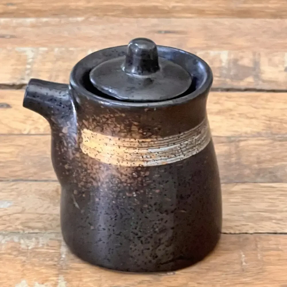 Unbranded this porcelain